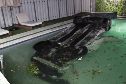 Conductor se queda dormido y termina con su vehículo en una piscina de Pembroke Pines