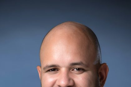 Dr. Rosales reconocido como Cirujano Destacado del Año