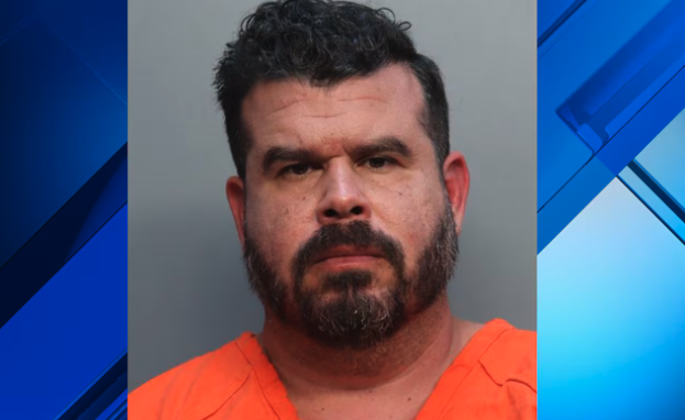 Empleado de South Miami es arrestado