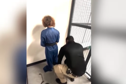 Estudiante de 13 años arrestado en Florida tras amenaza escrita en ChatGPT
