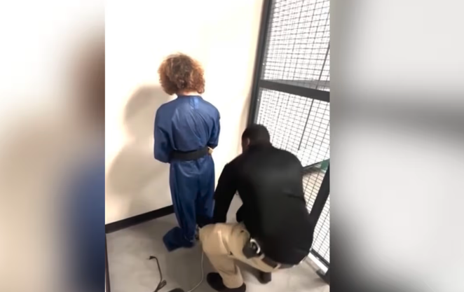 Estudiante de 13 años arrestado en Florida tras amenaza escrita en ChatGPT