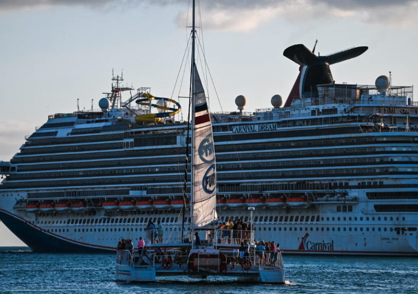 investigan la misteriosa muerte de un pasajero a bordo del crucero Carnival Horizon, que atracó este sábado en el PortMiami,