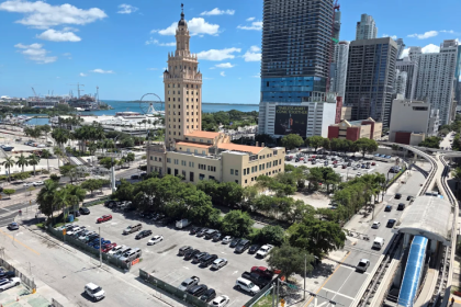 Miami Dade College apela bloqueo de terreno para biblioteca de Trump