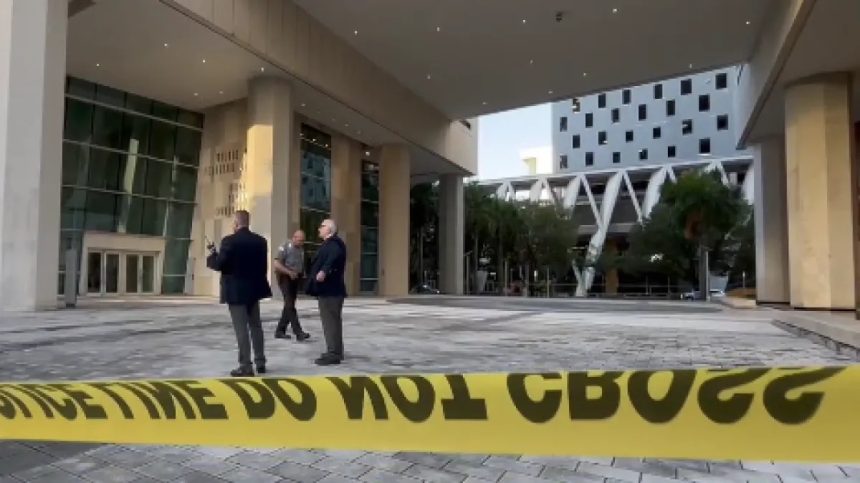 Paquete sospechoso activa operativo policial en centro de Miami